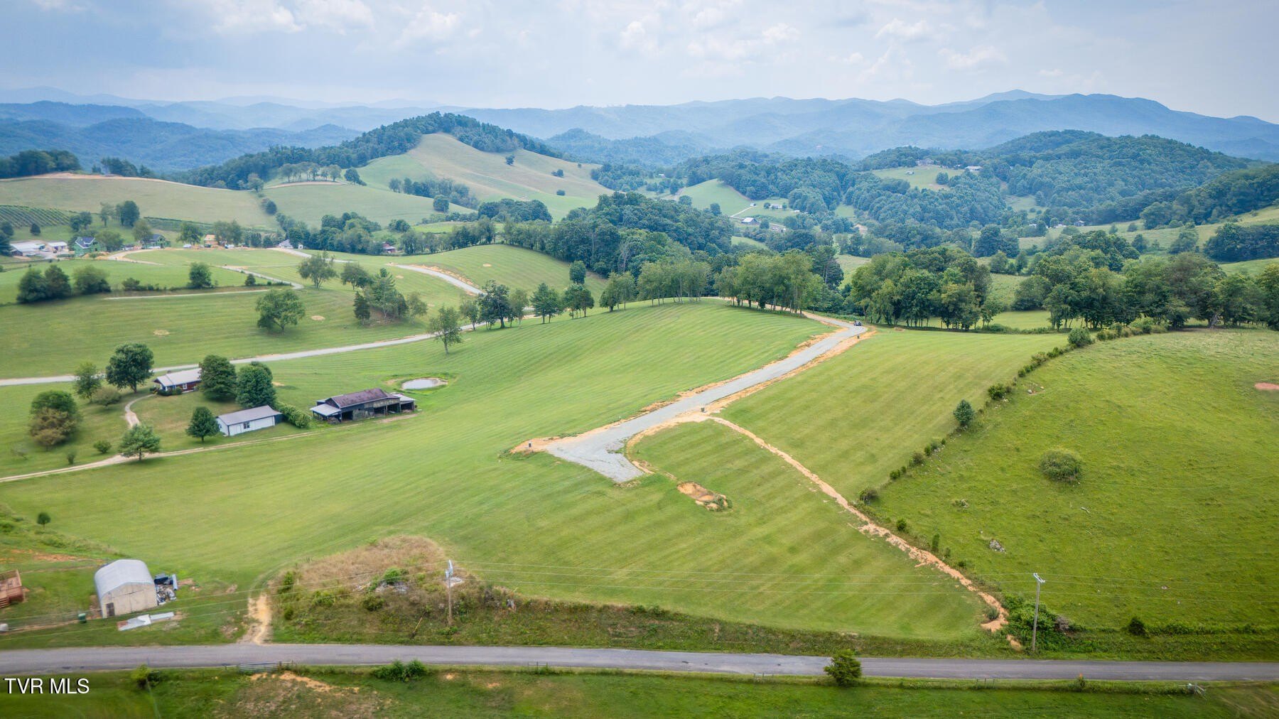 Residential Lot in Vineyard Farms