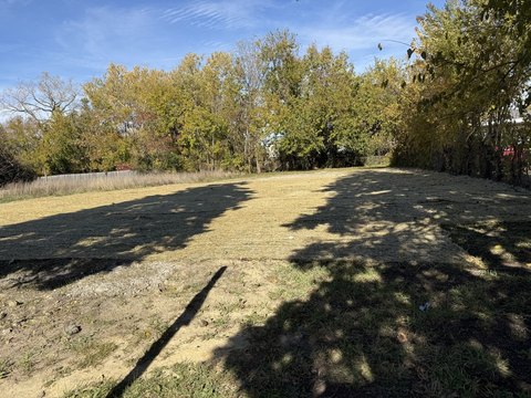 Residential Land in Blue Island