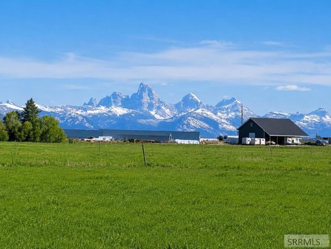 Build-Ready Farmland Lot with Irrigation