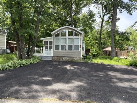Turnkey Campground Living in Seneca
