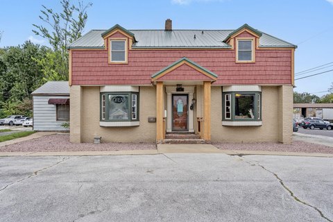 Glenstone Avenue Car Lot Opportunity