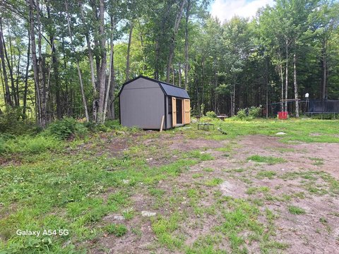 LAND - Milan, NH