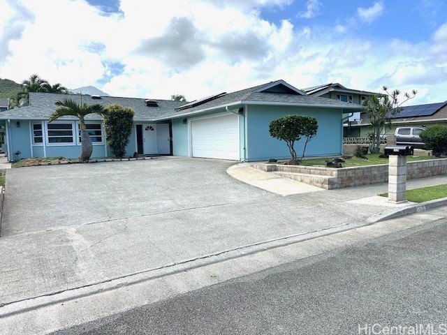 Kailua Multi-Family Property with Pool