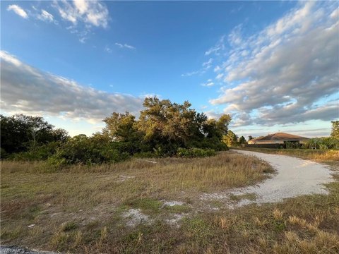 Lehigh Acres Corner Lot