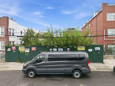 Land, Brooklyn, NY