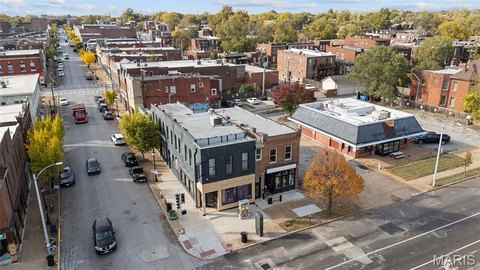 Mixed-Use Retail and Office Building
