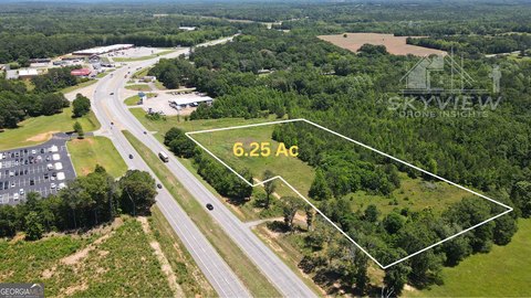 Prime Commercial Land on Parkway
