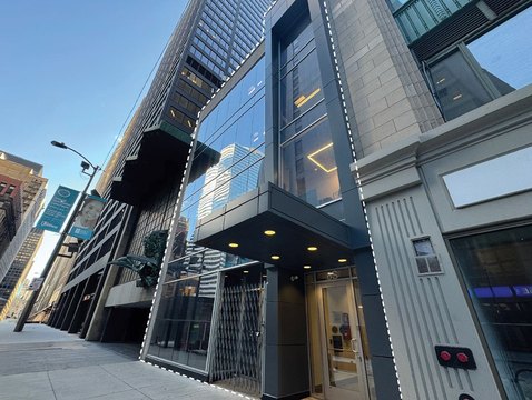 Mixed-Use Building in Downtown Chicago