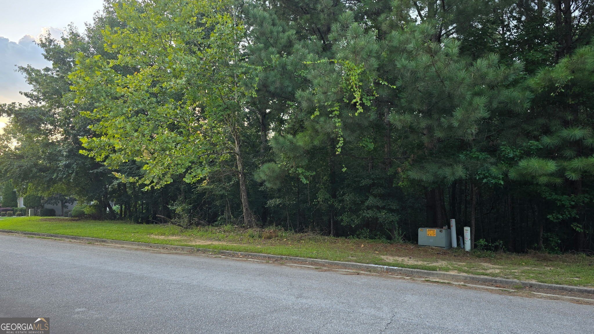 Residential Land in Upscale Neighborhood