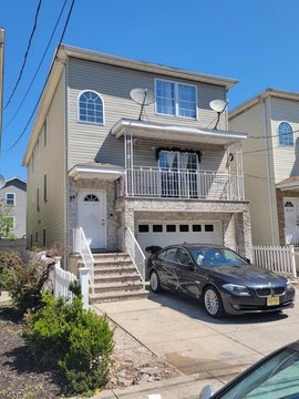 Two-Family Home in Elizabeth City