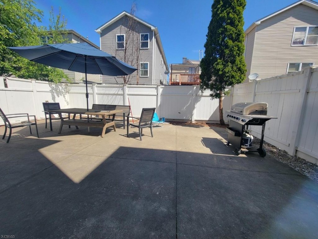 Picture 19