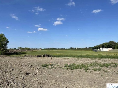 Land in New Mankato Development