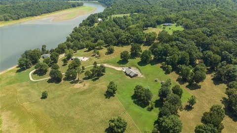 LAND - Hindsville, AR