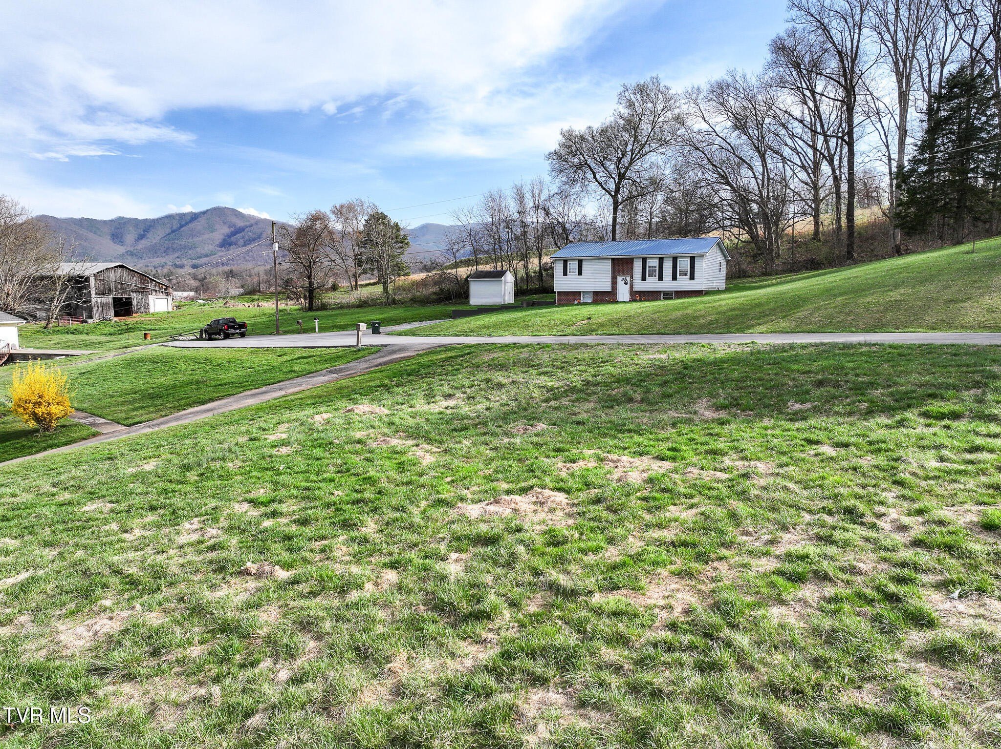 Mountain View Unrestricted Lot