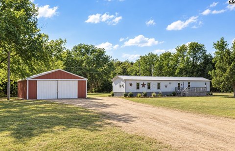 Land, Plevna, KS