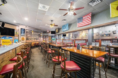 Kalamazoo Bar/Restaurant with Liquor License