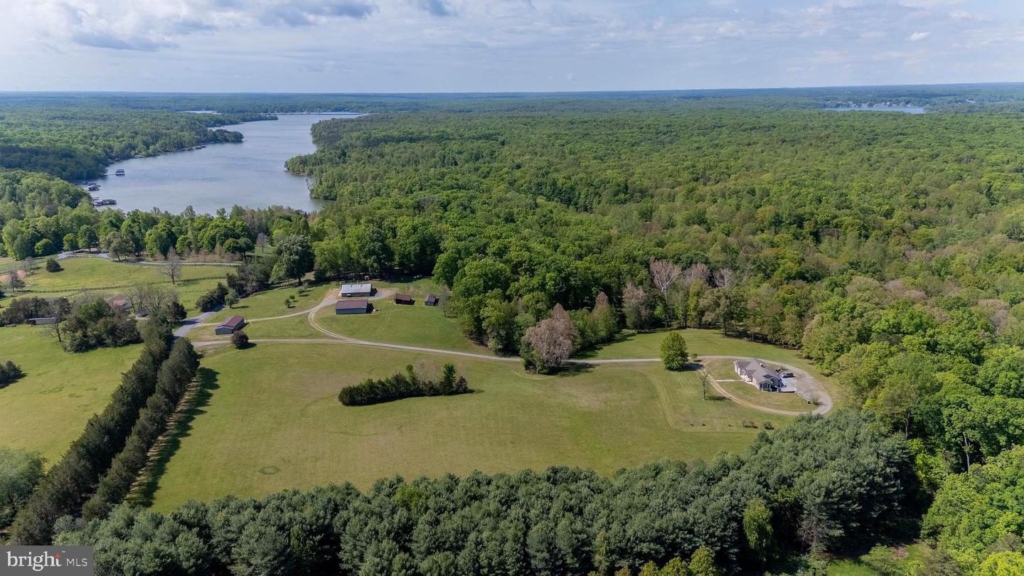 Lake Anna Waterfront Farm