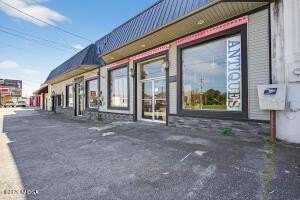 Versatile Commercial Space in Macon