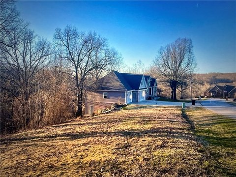 Residential Lot Near Beaver Lake
