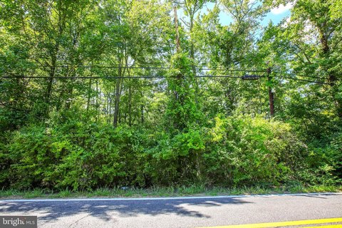 Land, ACCOKEEK, MD