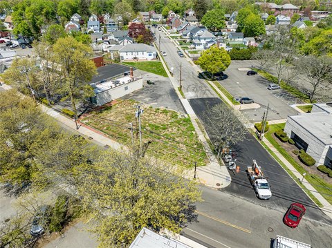 Kings Park Commercial Property For Sale