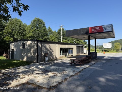 Gas Station with Auto Shop