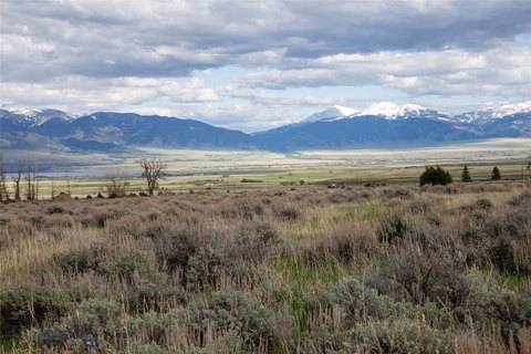 Scenic Land in McAllister, Montana