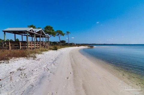 LAND - Navarre, FL