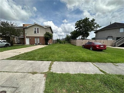 Residential Lot in Chalmette, LA