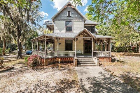Historic Queen Anne Duplex