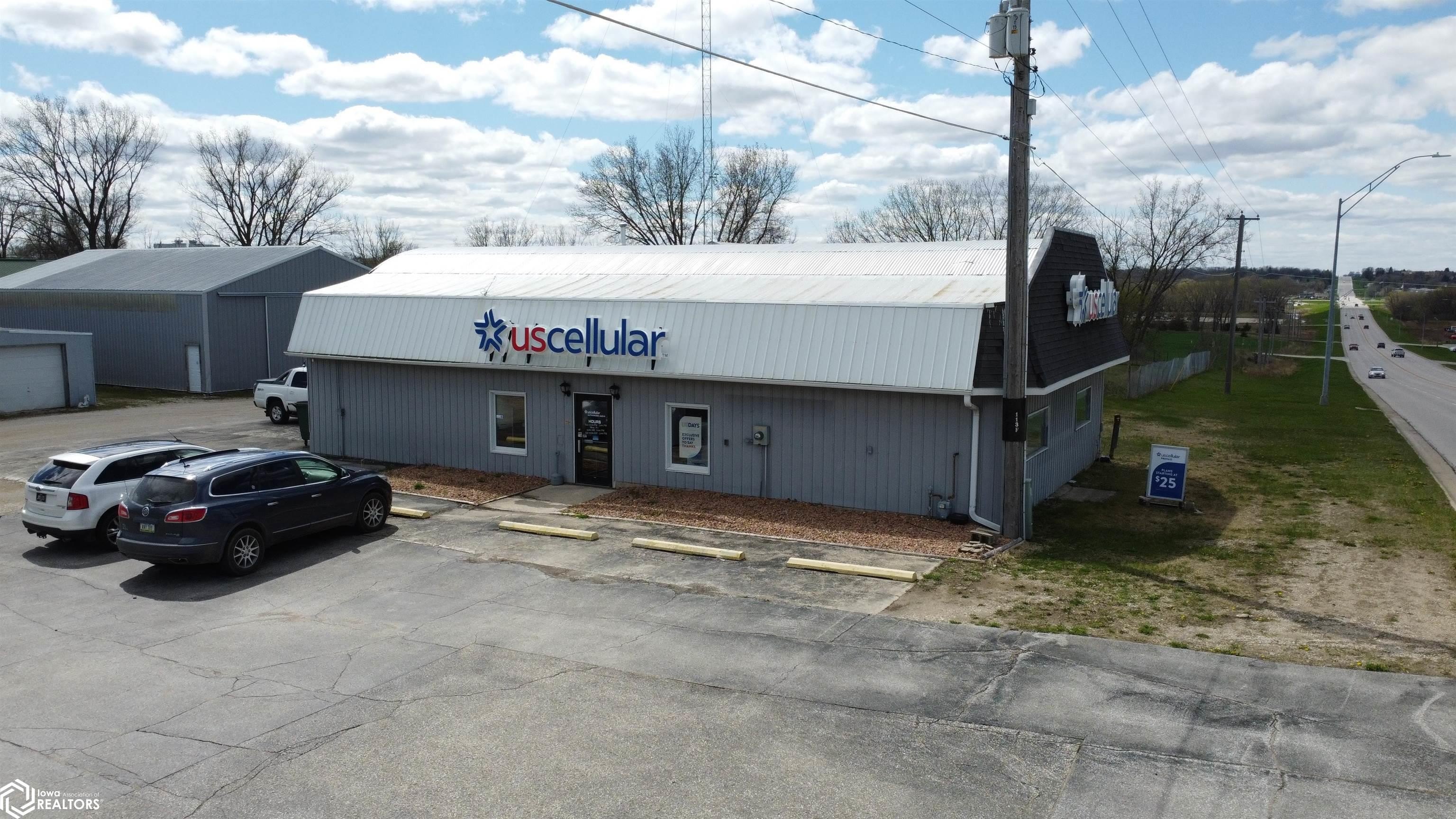 High Visibility Commercial Property, Algona