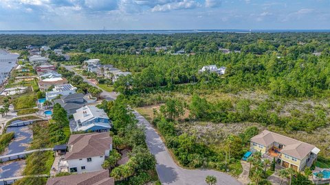 LAND - Gulf Breeze, FL
