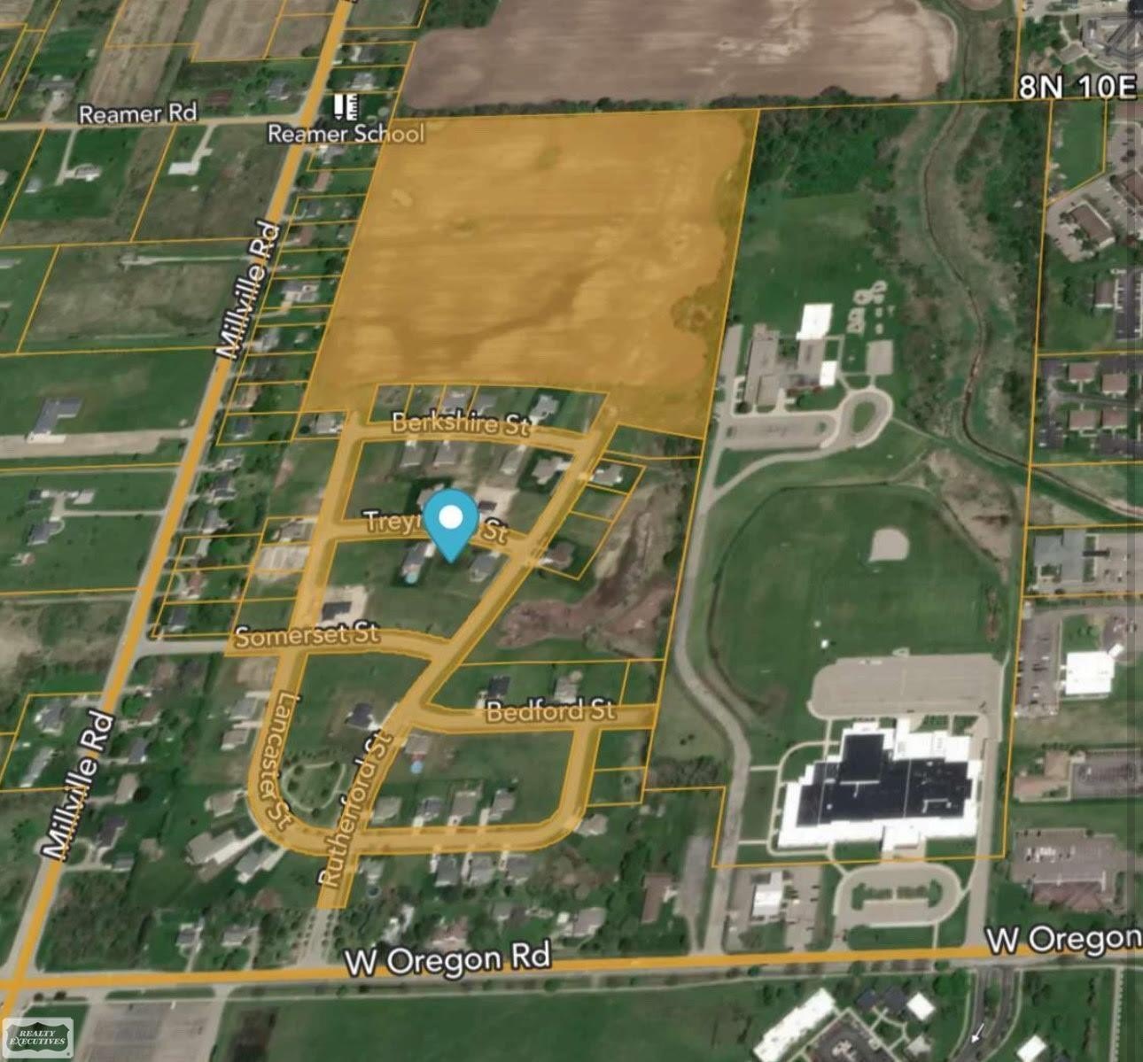 Residential Land in Lapeer, MI