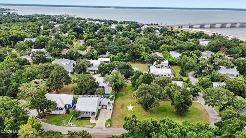 Land, Bay Saint Louis, MS