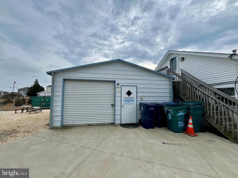 TUCKERTON Dual-Use Corner Property