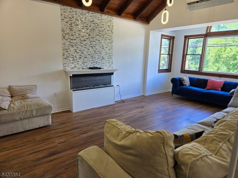 Picture 25