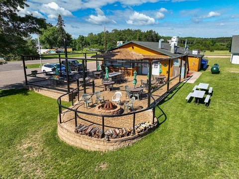 Waterfront Bar/Restaurant Opportunity