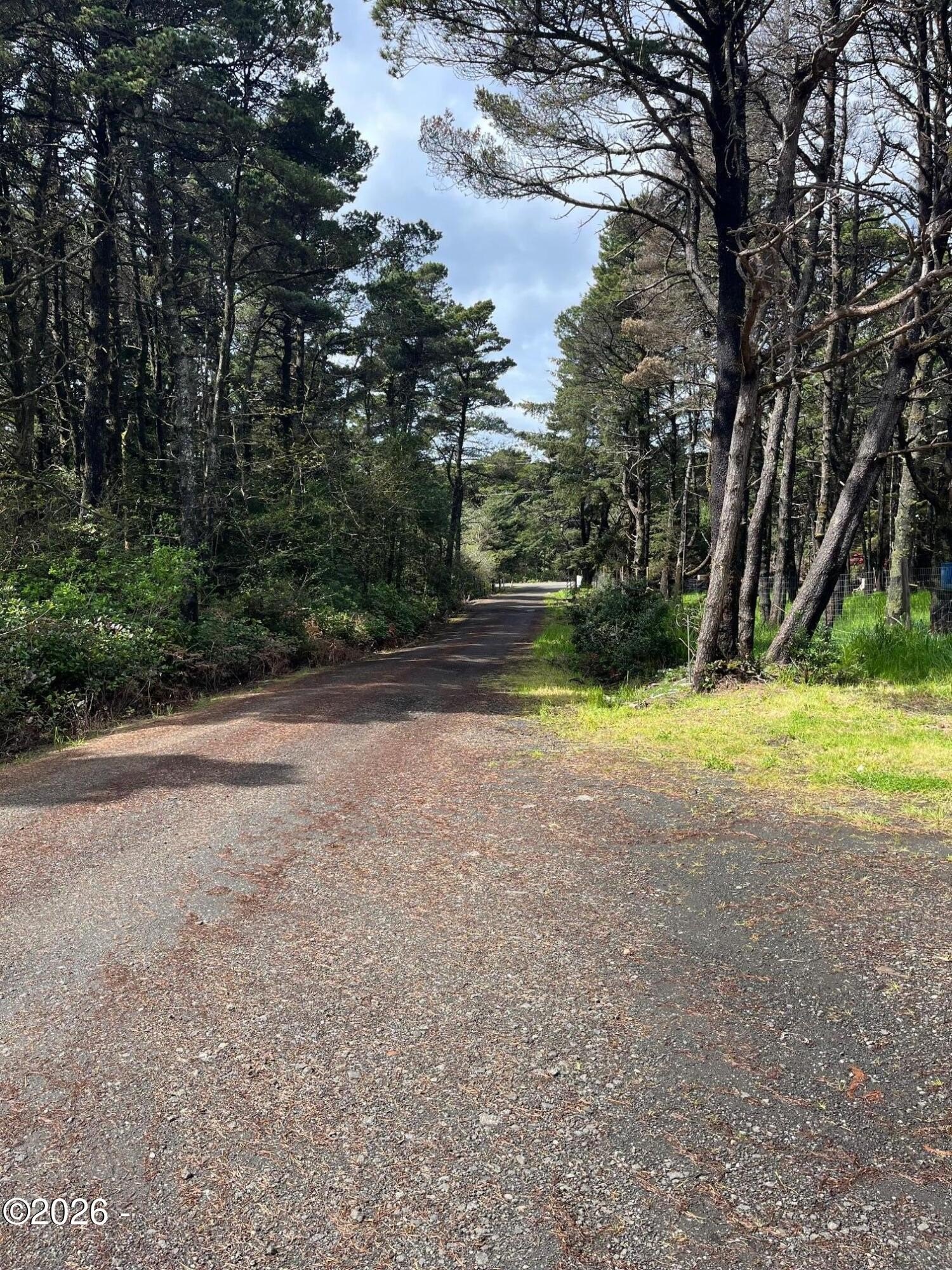 Yachats Acreage with Shop
