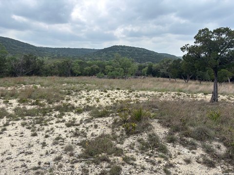 LAND - Helotes, TX