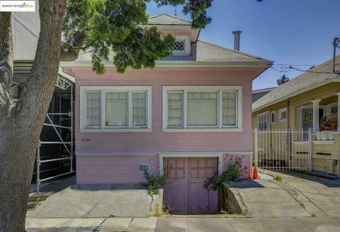 Oakland Duplex Near Lake Merritt