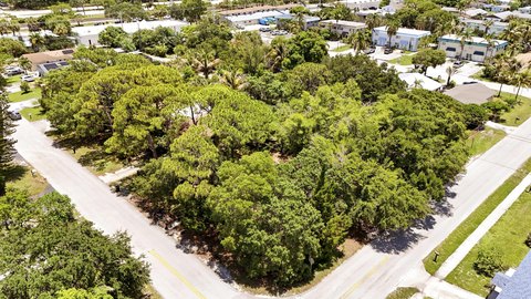 Land & Docks, Jupiter, FL