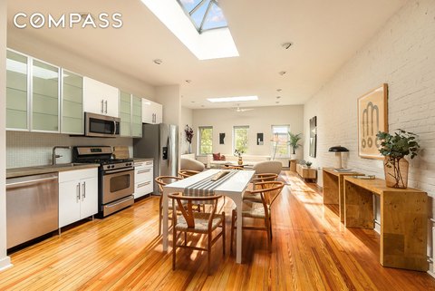 Mixed-Use Townhouse with Storefront