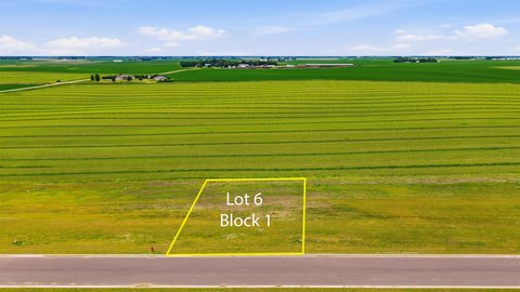 LAND - Larchwood, IA
