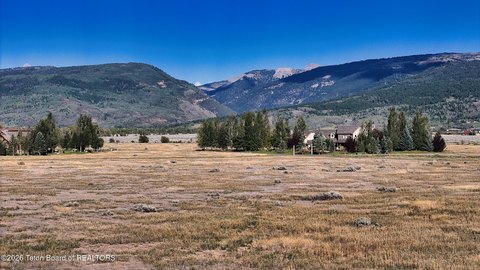 Land, Victor, ID