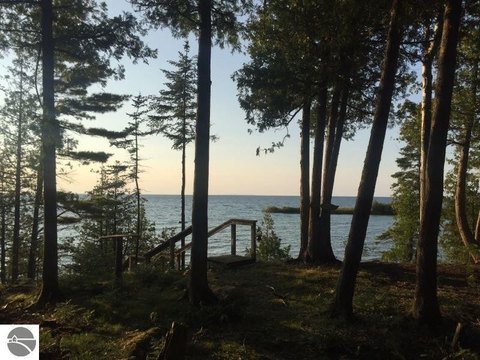 LAND - NORTHPORT, MI
