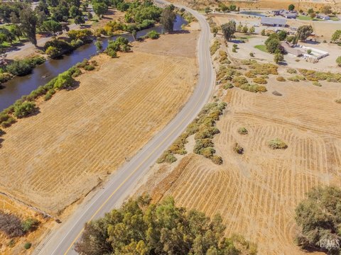 Riverfront Land in Bakersfield, CA