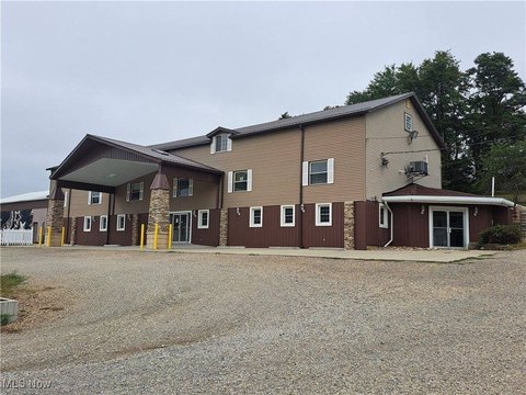 Saint Clairsville Commercial Space Available