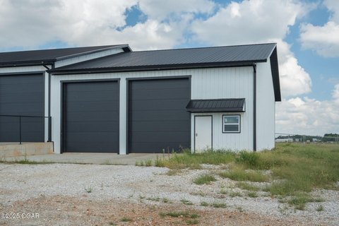 Warehouse in Secure, Gated Area