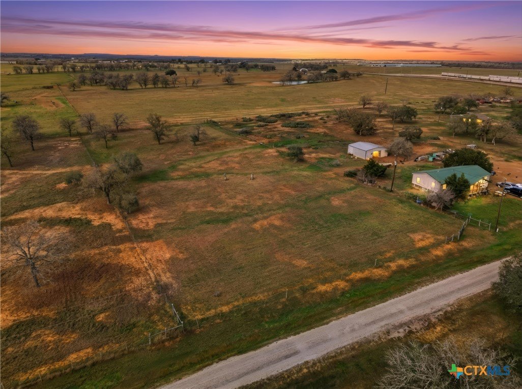 2-Acre Tract in Gonzales, TX