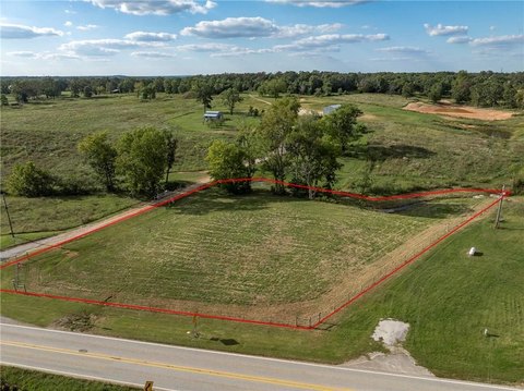 Land Parcel in Gravette, AR